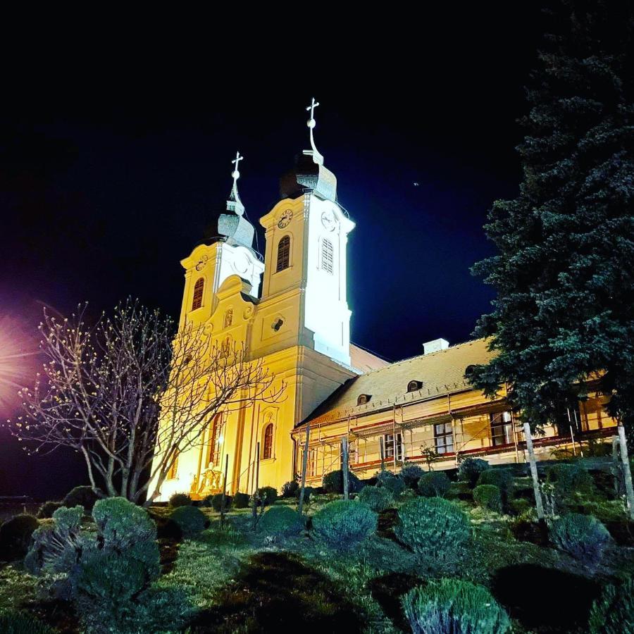 Kekmadaras Vendeghaz Tihany Exterior foto